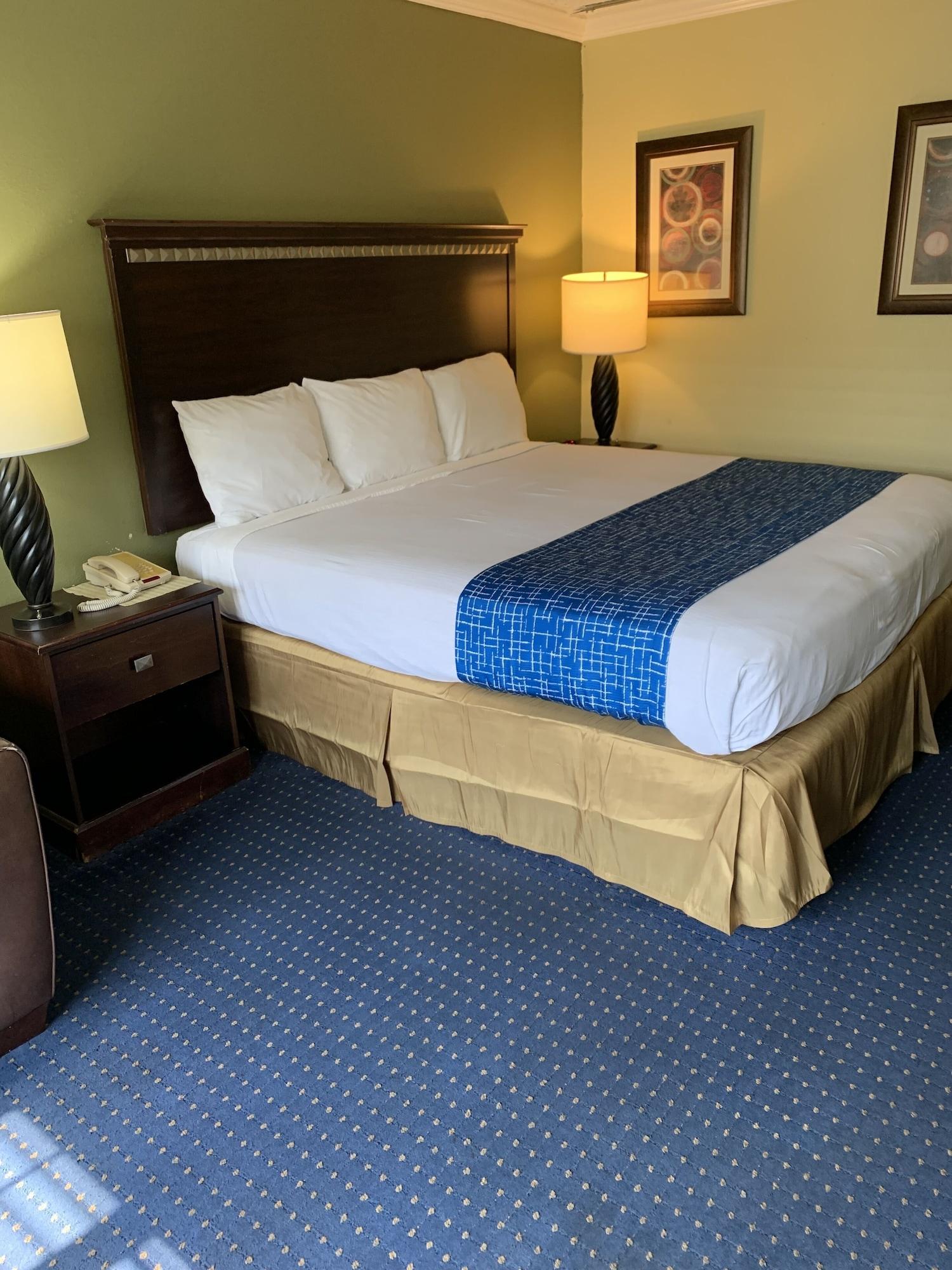 Travelodge By Wyndham Odessa Bagian luar foto
