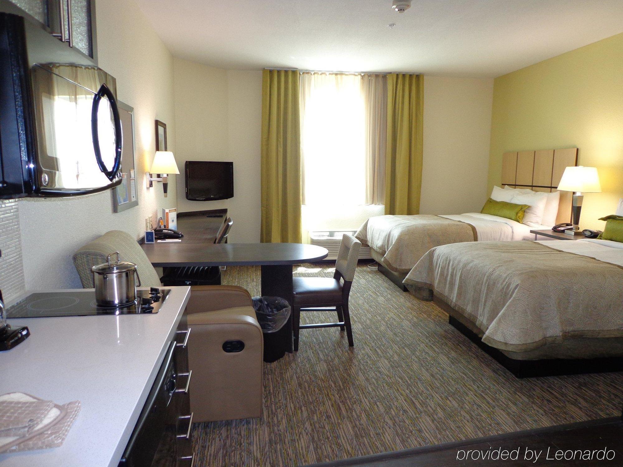 Travelodge By Wyndham Odessa Bagian luar foto