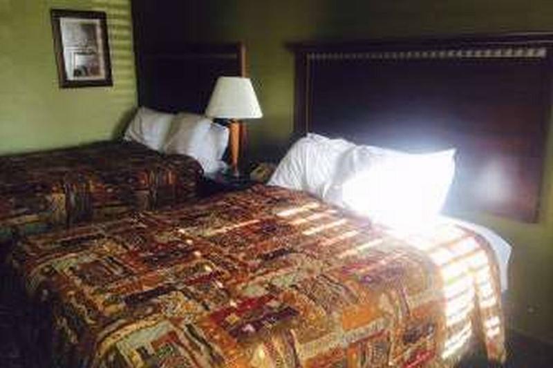 Travelodge By Wyndham Odessa Bagian luar foto